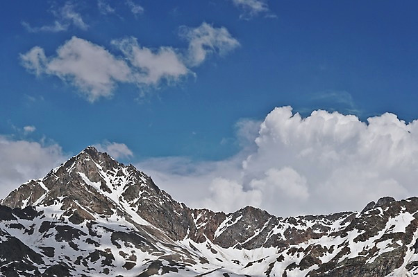 포토 JPG 주간 구름 해외풍경 자연 하늘 산 풍경 사람없음 야외 눈 스위스 국내포토 자연요소 해외 유럽 날씨 생태계 파일형식