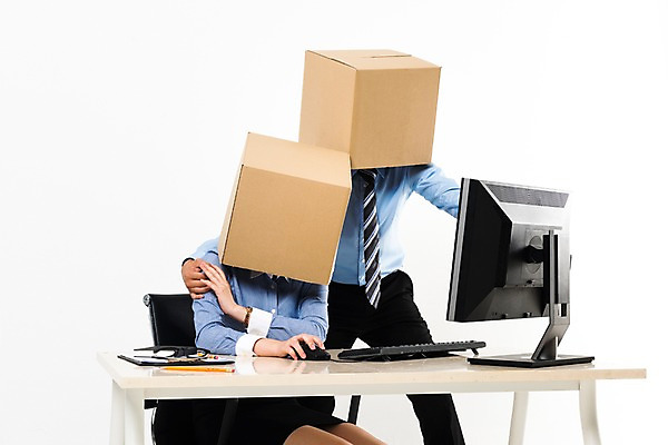 포토 JPG 스튜디오촬영 여자 남자 실내 서기 앉기 정장 상반신 20대 성인 두명 앞모습 30대 비즈니스라이프 모니터 만지기 한국인 비즈니스맨 비즈니스우먼 폭력 종이상자 치마정장 불쾌함 사무용책상 성범죄 성희롱 성인만 국내포토 라이프스타일 옷 감정 뷰포인트 비즈니스 모션 사람 동양인 청년 내부 장년 컴퓨터 치마 상자 직장인 범죄 사회이슈 책상 파일형식