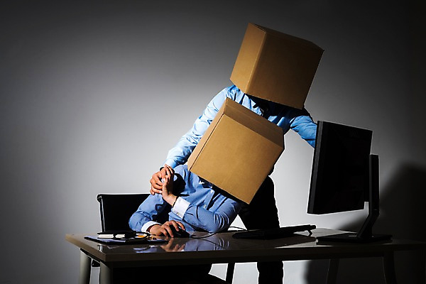 포토 JPG 스튜디오촬영 여자 남자 실내 서기 앉기 정장 상반신 20대 성인 두명 앞모습 30대 비즈니스라이프 모니터 어둠 만지기 한국인 비즈니스맨 비즈니스우먼 폭력 종이상자 불쾌함 사무용책상 성범죄 성희롱 성인만 국내포토 라이프스타일 옷 감정 뷰포인트 비즈니스 모션 사람 동양인 청년 내부 장년 컴퓨터 상자 직장인 범죄 사회이슈 책상 파일형식