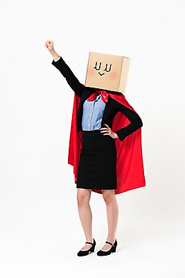 포토 JPG 스튜디오촬영 전신 여자 허리손 실내 한명 서기 20대 성인 옆모습 비즈니스라이프 눈감음 주먹 한국인 비즈니스우먼 망토 종이상자 치마정장 손뻗기 빨간망토 슈퍼우먼 성인여자한명만 국내포토 1 라이프스타일 뷰포인트 포즈 비즈니스 모션 사람 동양인 정장 청년 내부 치마 상자 직장인 여자한명만 성인여자만 파일형식