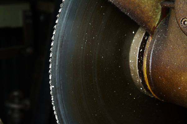 포토 JPG 공장 실내 사람없음 기계 칼날 오브젝트 절단기 국내포토 공업 내부 파일형식