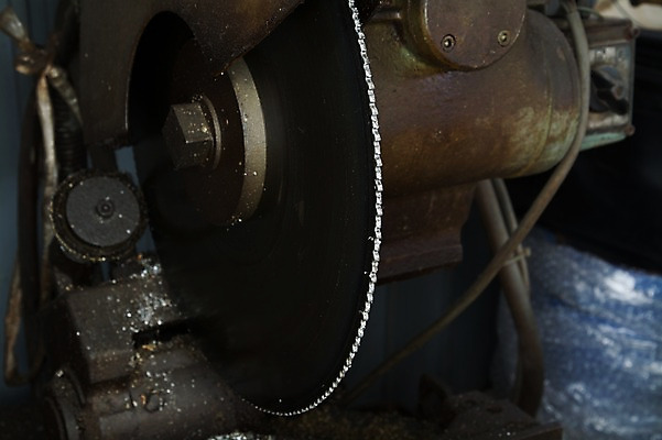 포토 JPG 공장 실내 사람없음 기계 칼날 오브젝트 절단기 국내포토 공업 내부 파일형식