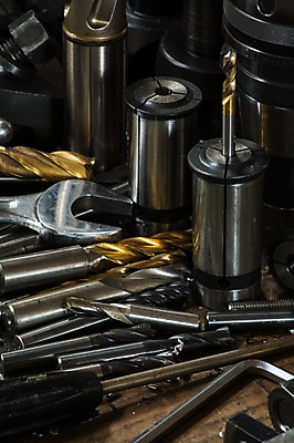 포토 JPG 실내 사람없음 금속 공구 드라이버 드릴 오브젝트 드릴날 드릴비트 국내포토 재질 내부 도구 파일형식