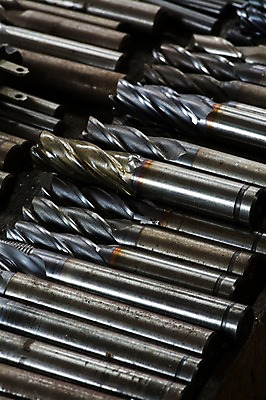 포토 JPG 실내 근접촬영 사람없음 금속 공구 드릴 오브젝트 드릴날 드릴비트 국내포토 뷰포인트 재질 내부 도구 파일형식