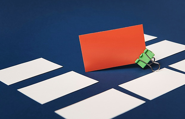 포토 JPG 스튜디오촬영 종이 백그라운드 명함 프레임 실내 사람없음 사무용품 공백 플랫 오브젝트 서류집게 카피스페이스 국내포토 문구용품 집게 내부 파일형식