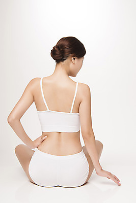 포토 JPG 스튜디오촬영 전신 여자 실내 한명 앉기 성인 뒷모습 뷰티 의료성형뷰티 성인여자한명만 국내포토 1 뷰포인트 모션 사람 내부 여자한명만 성인여자만 파일형식