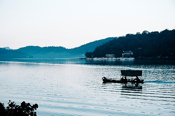 포토 JPG 주간 해외풍경 호수 사람없음 야외 대만 선박 르웨탄 국내포토 자연요소 해외 아시아 수상교통 풍경 파일형식