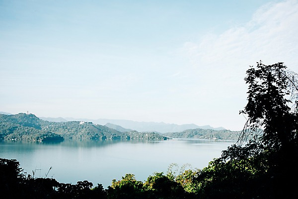 포토 JPG 주간 해외풍경 호수 하늘 사람없음 야외 대만 르웨탄 문무묘 국내포토 자연요소 해외 아시아 풍경 파일형식