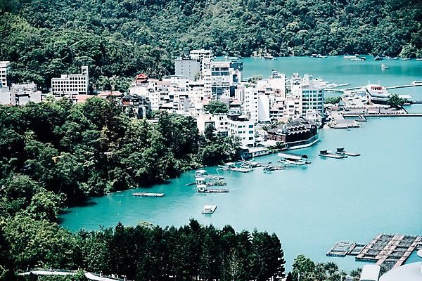 포토 JPG 주간 나무 해외풍경 호수 사람없음 야외 건물 대만 르웨탄 국내포토 자연요소 식물 해외 건축물 아시아 풍경 파일형식