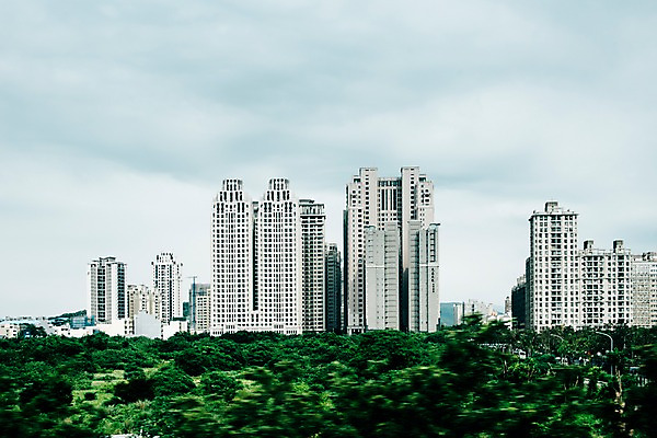 포토 JPG 주간 나무 해외풍경 빌딩 사람없음 야외 대만 국내포토 자연요소 식물 해외 아시아 풍경 건물 파일형식