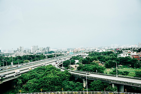 포토 JPG 주간 해외풍경 도로 자동차 사람없음 야외 대만 국내포토 자연요소 해외 아시아 길 육상교통 교통시설 풍경 파일형식
