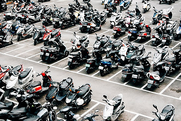 포토 JPG 주간 해외풍경 사람없음 야외 오토바이 대만 주차장 국내포토 자연요소 해외 아시아 풍경 바이크 파일형식