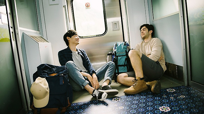 포토 JPG 주간 전신 서양인 외국인 남자 여행 앉기 20대 성인 두명 옆모습 우정 기차 한국인 창가 즐거움 춘천 기차여행 성인남자만 브로맨스 국내포토 자연요소 감정 육상교통 뷰포인트 창문 관계 모션 대중교통 사람 동양인 인종 청년 친구 강원도 남자만 성인만 파일형식