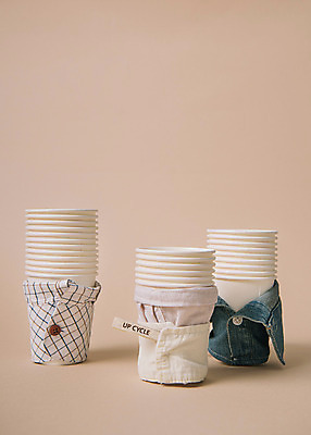 포토 JPG 스튜디오촬영 실내 사람없음 자연보호 환경 그린캠페인 재활용 종이컵 에코 친환경 컵홀더 업사이클링 국내포토 캠페인 자연 내부 컵 보호 일회용 홀더 파일형식