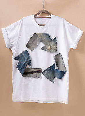 포토 JPG 스튜디오촬영 옷 화살표 실내 사람없음 자연보호 환경 그린캠페인 재활용 에코 흰티 업사이클링 국내포토 캠페인 티셔츠 자연 내부 보호 친환경 파일형식