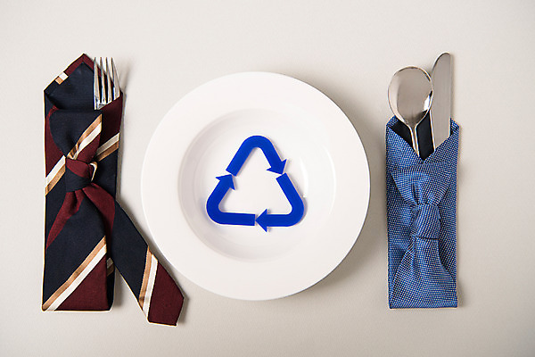 포토 JPG 스튜디오촬영 접시 화살표 포크 넥타이 실내 사람없음 자연보호 환경 숟가락 그린캠페인 재활용 나이프 에코 수저받침대 업사이클링 국내포토 식기 잡화 캠페인 자연 수저 내부 칼 보호 받침대 친환경 파일형식