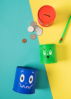 포토 JPG 스튜디오촬영 실내 표정 사람없음 자연보호 환경 그린캠페인 동전 재활용 저금통 캔 에코 업사이클링 금융의날 국내포토 캠페인 돈 자연 내부 저축 보호 친환경 파일형식 법정기념일