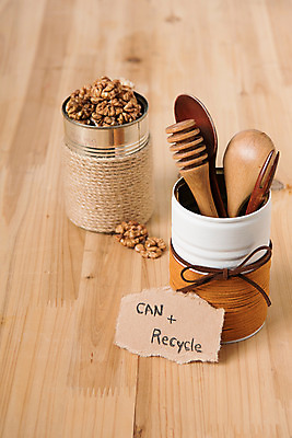 포토 JPG 스튜디오촬영 식기 실내 사람없음 자연보호 환경 그린캠페인 재활용 캔 에코 호두 통조림 업사이클링 국내포토 캠페인 자연 내부 견과류 보호 친환경 파일형식