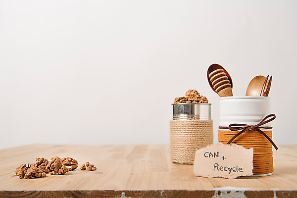 포토 JPG 스튜디오촬영 식기 실내 사람없음 자연보호 환경 그린캠페인 재활용 캔 에코 호두 통조림 업사이클링 국내포토 캠페인 자연 내부 견과류 보호 친환경 파일형식