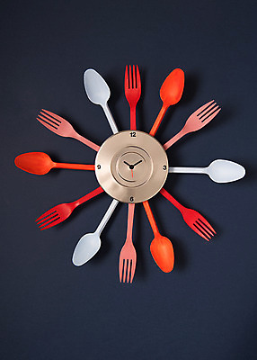 포토 JPG 스튜디오촬영 시계 포크 실내 사람없음 자연보호 환경 숟가락 그린캠페인 재활용 에코 업사이클링 국내포토 식기 캠페인 자연 수저 내부 보호 친환경 파일형식