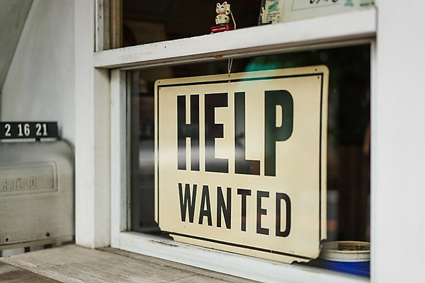 포토 JPG 주간 영어 창문 거리 사람없음 야외 단어 표지판 고양이인형 마네키네코 국내포토 자연요소 문자 인형 알림판 일본전통 파일형식