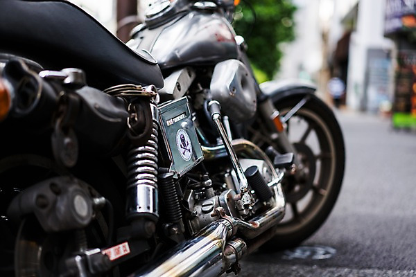 포토 JPG 주간 한대 거리 사람없음 야외 아웃포커스 오토바이 주차 국내포토 자연요소 1 촬영기법 바이크 파일형식