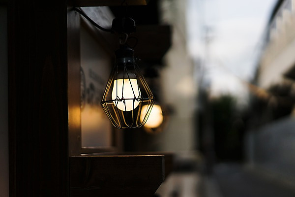 포토 JPG 주간 전구 조명 풍경 사람없음 야외 아웃포커스 외등 국내포토 자연요소 촬영기법 파일형식