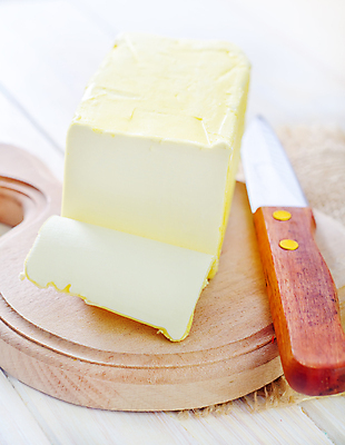 포토 JPG 해외이미지 실내 사람없음 나이프 슬라이스 버터 나무도마 나무배경 해외202004 해외포토 식기 백그라운드 도마 내부 목재 칼 파일형식 이미지허브