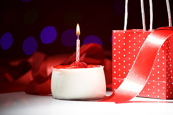 포토 JPG 해외이미지 음식 백그라운드 오렌지 기념 사람없음 빨간색 초록색 파란색 빛 노란색 파티 우주 케이크 얼음 줄무늬 축하 대접 맛 소프트포커스 큼 뿌리기 많음 해외202004 해외포토 자연요소 컬러 컨셉 무늬 과일 모션 디저트 촬영기법 이벤트 크기 파일형식 이미지허브