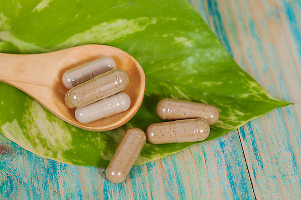 포토 JPG 해외이미지 식물 라이프스타일 음식 백그라운드 컨셉 잎 다이어트 채소 과일 자연 건강 사람없음 치료 초록색 알약 약 어둠 신선 선택 약국 먹기 허브 유기농 리빙 조제 내추럴 보충 돌봄 복용 채식주의자 해외202004 해외포토 웰빙 컬러 의학 모션 생활 생태계 채식 만들기 파일형식 이미지허브