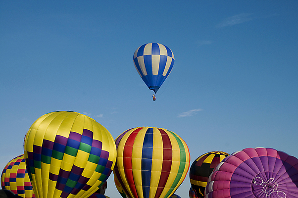 포토 JPG 해외이미지 스포츠 하늘 취미 사람없음 빛 열기구 비행 뜨거움 분위기 항공 오르기 리프트 풍선 라이터 해외202004 해외포토 컨셉 항공교통 모션 파일형식 이미지허브