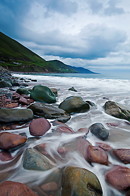 포토 JPG 해외이미지 모래 스포츠 파도 바다 자연 하늘 사람없음 물 여름 파란색 반사 거품 서핑 빨래 태평양 아일랜드 해외202004 해외포토 자연요소 계절 유럽 컬러 가사 수상스포츠 생태계 파일형식 이미지허브