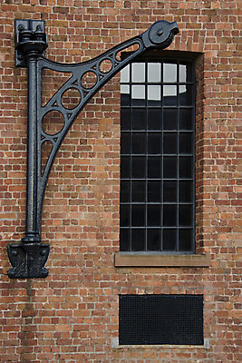 포토 JPG 해외이미지 벽 여행 건축양식 창문 잉글랜드 사람없음 기중기 나루 해외202004 해외포토 건축 영국 중장비 파일형식 이미지허브