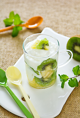 포토 JPG 해외이미지 음식 여행 다이어트 채소 과일 재료 휴가 디저트 건강 키위 사람없음 노란색 신선 달콤 아침식사 민트 크림 파인애플 칼로리 푸딩 요거트 내추럴 크림치즈 해외202004 해외포토 컬러 치즈 유제품 식사 맛 허브 열대과일 파일형식 이미지허브