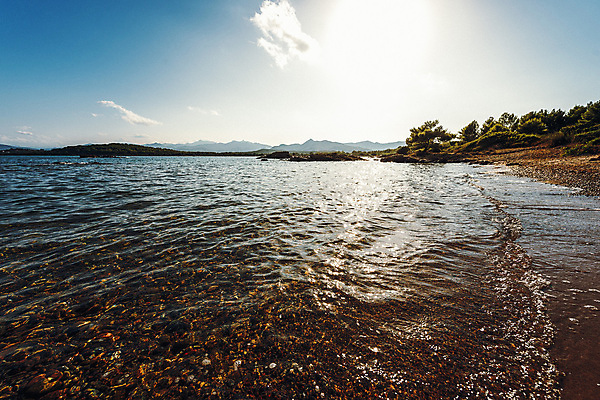포토 JPG 해외이미지 나무 바다 섬 여행 자연 휴가 풍경 사람없음 야외 물 여름 파란색 맑음 바위 만 뜨거움 개울 암초 파라다이스 해외202004 해외포토 자연요소 식물 계절 컬러 날씨 강 돌_바위 생태계 파일형식 이미지허브