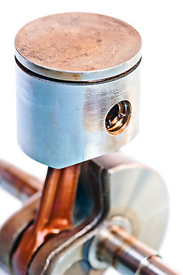 포토 JPG 해외이미지 모양 과학 백그라운드 부분 공 교통시설 자동차 사람없음 빛 컴퓨터 반사 금속 기계 장비 흰색 바퀴 원형 연결 땅 철 오브젝트 볼트 엔진 기어 모터 고립 발생 베어링 실린더 해외202004 해외포토 도형 육상교통 컬러 교통 재질 전자제품 공구 시설 파일형식 이미지허브