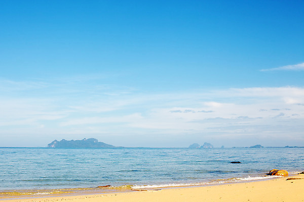 포토 JPG 해외이미지 구름 모래 파도 바다 섬 여행 하늘색 태국 자연 하늘 휴가 휴식 풍경 사람없음 가로 물 여름 파란색 태양 맑음 침묵 바위 투명 산호 크리스탈 휴양지 암초 석호 안다만 이국적 파라다이스 수평선 해외202004 해외포토 자연요소 계절 아시아 컬러 컨셉 날씨 소리 장소 돌_바위 자포동물 광석 생태계 파일형식 이미지허브