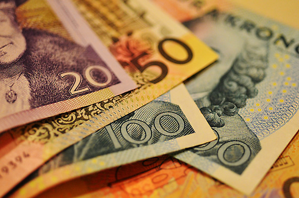 포토 JPG 해외이미지 돈 스웨덴 사람없음 금융 경제 시장 상업 빚 해외202004 해외포토 북유럽 재산 파일형식 이미지허브