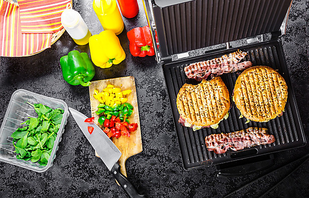 포토 JPG 해외이미지 음식 빵 조각 백그라운드 잎 토마토 채소 탁자 치즈 샌드위치 건강 육류 사람없음 빨간색 초록색 식사 저녁식사 치킨 기계 추위 도구 업무 작업실 그릴 아침식사 바게트 상추 만취 속도 클럽 준비 햄 슬라이스 만들기 토스트 베이컨 칠면조 점심식사 해외202004 해외포토 식물 컬러 가구 식재료 모션 조류 주방용품 유제품 돼지고기 작업 닭고기요리 술취함 파일형식 이미지허브