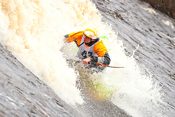 포토 JPG 해외이미지 라이프스타일 스포츠 파도 포즈 모션 자연 휴가 휴식 건강 한명 사람 야외 물 강 운동 힘 경쟁 젖음 에너지 추위 도전 안개 게임 개울 서핑 황무지 급류 보호 헬멧 위험 노 속도 흥분 카약 분무기 지역 추적 뱃놀이 해외202004 해외포토 자연요소 1 감정 바다 컨셉 배_교통 놀이 날씨 생활 전통놀이 수상스포츠 보호장비 생태계 선박 파일형식 이미지허브