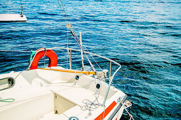 포토 JPG 해외이미지 구름 호수 밧줄 파도 바다 섬 여행 요트 자연 하늘 휴가 항해 풍경 사람없음 물 여름 파란색 강 항구 장비 흰색 보트 갑판 함선 포트 돛대 뱃놀이 터키석 수평선 해외202004 해외포토 자연요소 계절 줄 컬러 배_교통 교통시설 전통놀이 보석 생태계 파일형식 이미지허브