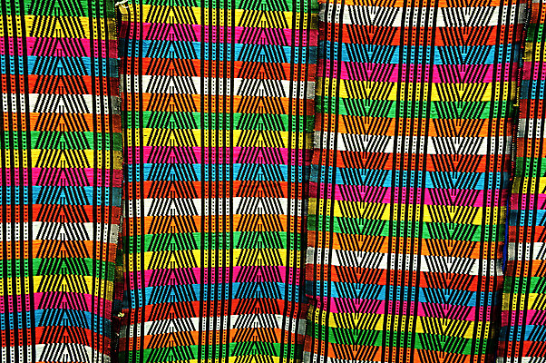 포토 JPG 해외이미지 캐릭터 전통 디자인 패턴 아프리카 미술 사람없음 컬러풀 직물 질감 부족 방법 특별함 해외202004 해외포토 나라 컬러 컨셉 무늬 문화예술 파일형식 이미지허브