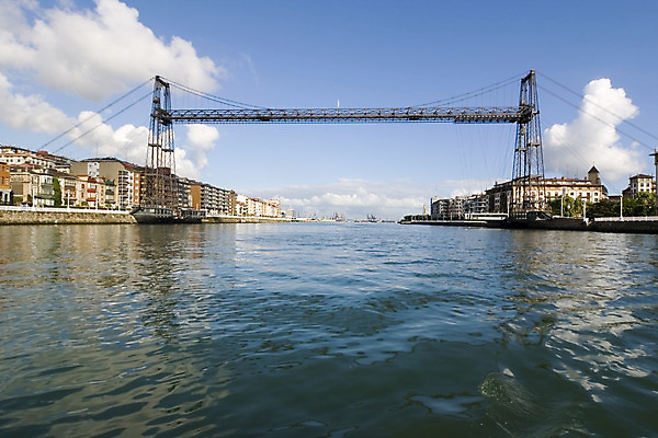 포토 JPG 해외이미지 유럽 여행 건축양식 휴가 매달리기 사람 풍경 사람없음 건물 가로 여행객 도시 보트 스페인 재산 지중해 철 옛날 철강 해외202004 해외포토 건축물 건축 나라 바다 배_교통 모션 금융 파일형식 이미지허브