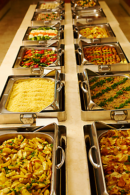 포토 JPG 해외이미지 전통 식기 접시 디자인 음료 음식 결혼 비즈니스 유리 탁자 호텔 디저트 치즈 쟁반 건강 요리 이벤트 사람없음 장식 세트 파티 주방 요식업 식당 식사 저녁식사 카페 방 식탁보 흰색 축하 바 발표 고급 우아함 아침식사 배열 먹기 서비스 준비 서빙 설정 점심식사 뷔페 접수 해외202004 해외포토 산업 컬러 가구 컨셉 모션 재질 숙소 유제품 상점 파일형식 이미지허브