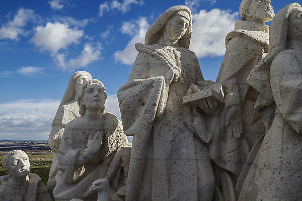 포토 JPG 해외이미지 손 기독교 종교 컨셉 관계 천사 함께함 창조 미술 사람없음 조각상 탑 검은색 성경 희망 터치 천주교 종 도움 영혼 스페인 구출 클래식 닫기 연결 집중 승진 돌봄 르네상스 마드리드 신앙심 헬프 해외202004 해외포토 건축물 감정 유럽 컬러 종교용품 모션 문화예술 신체부위 조형물 파일형식 이미지허브