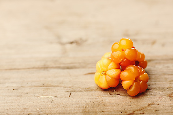 포토 JPG 해외이미지 열매 자연 탁자 사람없음 목재 노란색 유기농 북쪽 내추럴 숙성 해외202004 해외포토 나무 식물 웰빙 컬러 가구 재료 방향 생태계 파일형식 이미지허브