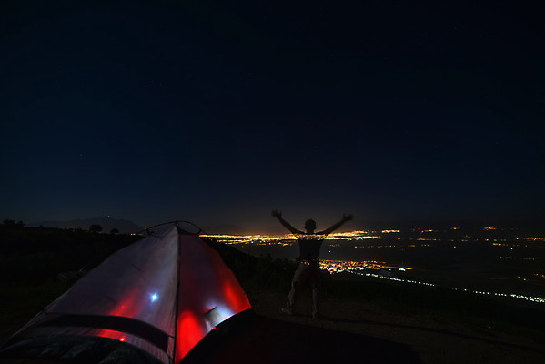 포토 JPG 해외이미지 라이프스타일 여행 휴식 새로움 이야기 사람없음 일상 빛 여행객 평화 캠핑 자유 도시 떨어짐 야간 무료 블로거 해외202004 해외포토 자연요소 컨셉 레저 사람 라이프 생활 파일형식 이미지허브