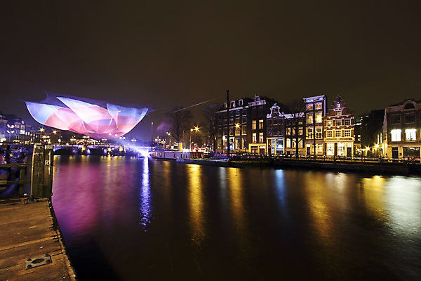 포토 JPG 해외이미지 건축양식 주택 사람없음 야외 건물 물 강 도시 중세 역사 네덜란드 암스테르담 해외202004 해외포토 자연요소 건축물 건축 유럽 파일형식 이미지허브