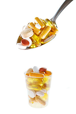 포토 JPG 해외이미지 라이프스타일 산업 음식 과학 컨셉 비즈니스 건강 사람없음 치료 알약 약 반사 건강관리 고통 흰색 투명 질병 상품 약국 가득함 오브젝트 만들기 공상 테라피 조제 보충 돌봄 마약 해외202004 해외포토 감정 컬러 의학 모션 관리 생활 뷰티 파일형식 이미지허브