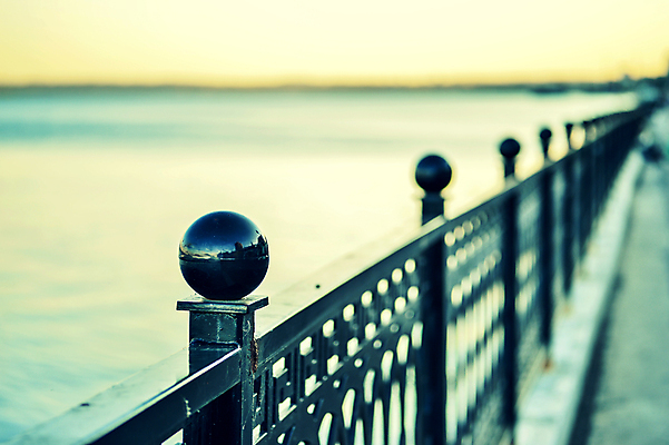 포토 JPG 해외이미지 산업 선 바다 여행 백그라운드 무늬 건축양식 통신 자연 하늘 아침 휴가 풍경 사람없음 건물 물 울타리 강 일출 금속 검은색 일몰 새벽 수확 역사 저녁 연결 철 남쪽 블러 빅토리아 옛날 해외202004 해외포토 주간 자연요소 건축물 건축 컬러 농업 재질 담장 노을 야간 방향 생태계 파일형식 이미지허브